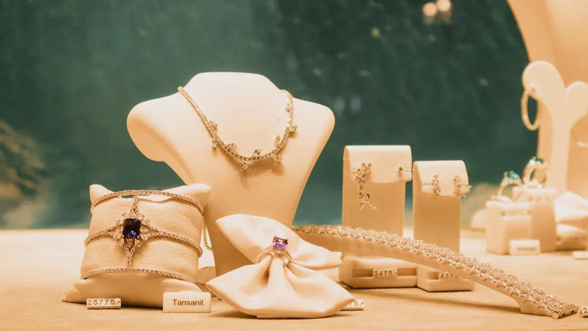 ADVANCED HIGH-IMPACT JEWELRY DISPLAYS