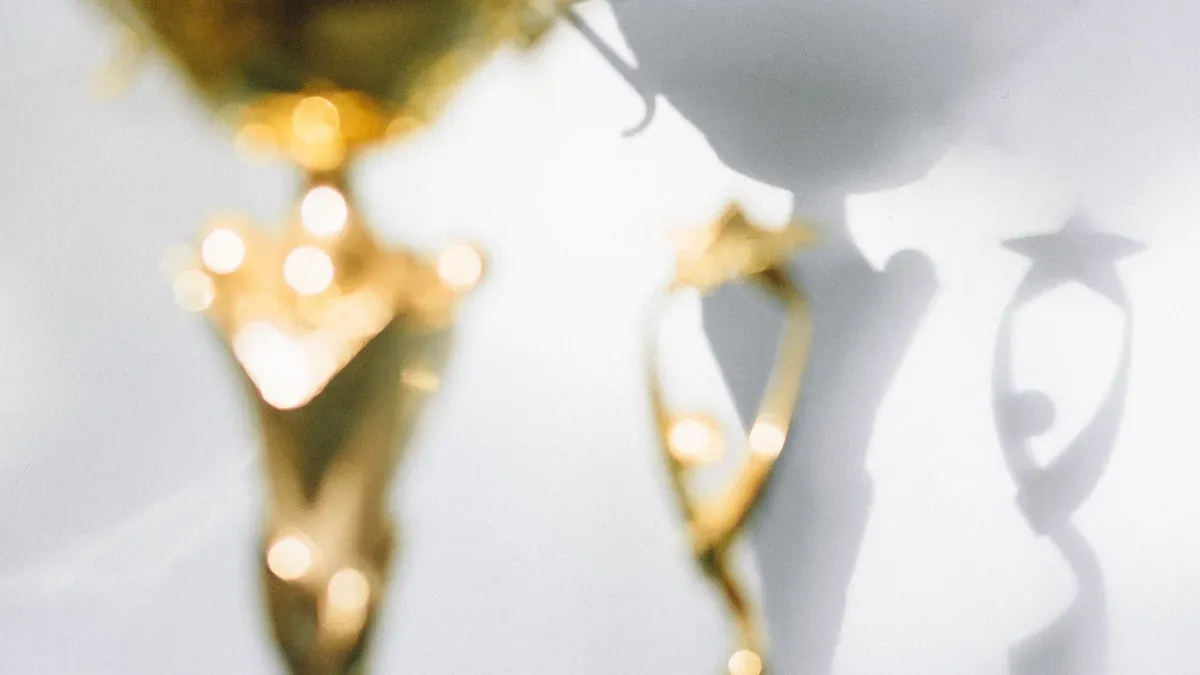 Acrylic vs Glass Trophies: Appearance