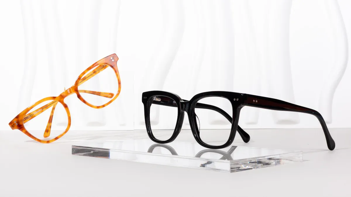 The Visual Benefits of Acrylic Picture Frames