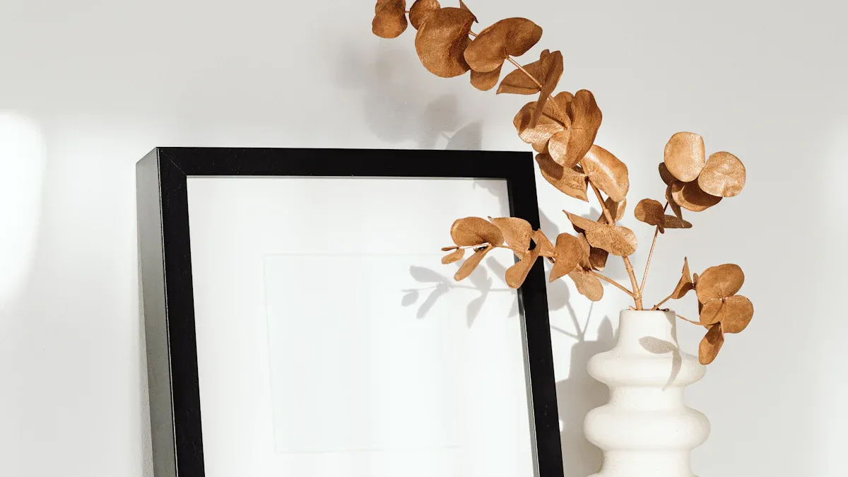 How to Choose a Frame to Match Your Style