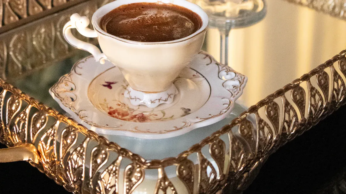 Cleaning and Maintaining Acrylic Trays: The Essentials