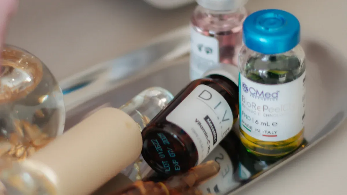 The Key Benefits of Acrylic Trays