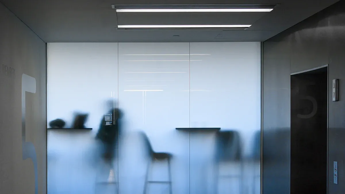 The Benefits of Acrylic